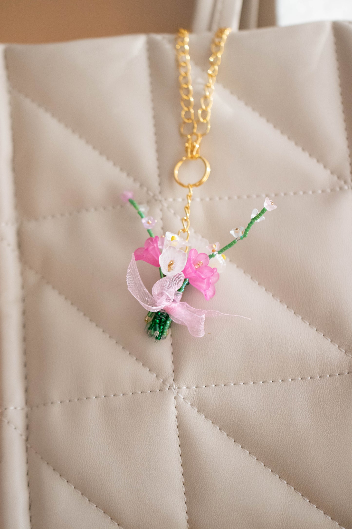 Handmade Beaded Flower Bouquet Keychain – Aesthetic Floral Bag Charm Accessory
