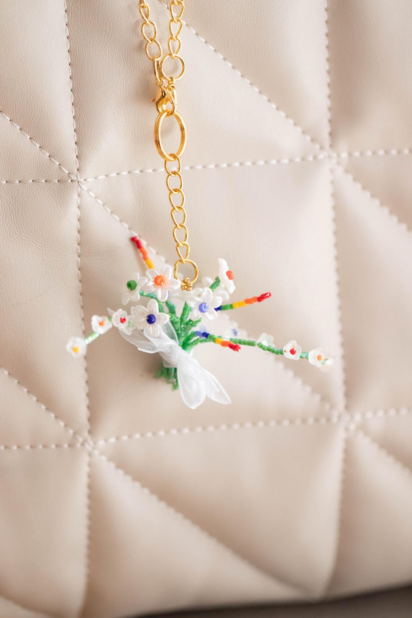 Handmade Rainbow Pride Flower Bouquet Keychain – LGBTQ+ Aesthetic Bag Charm