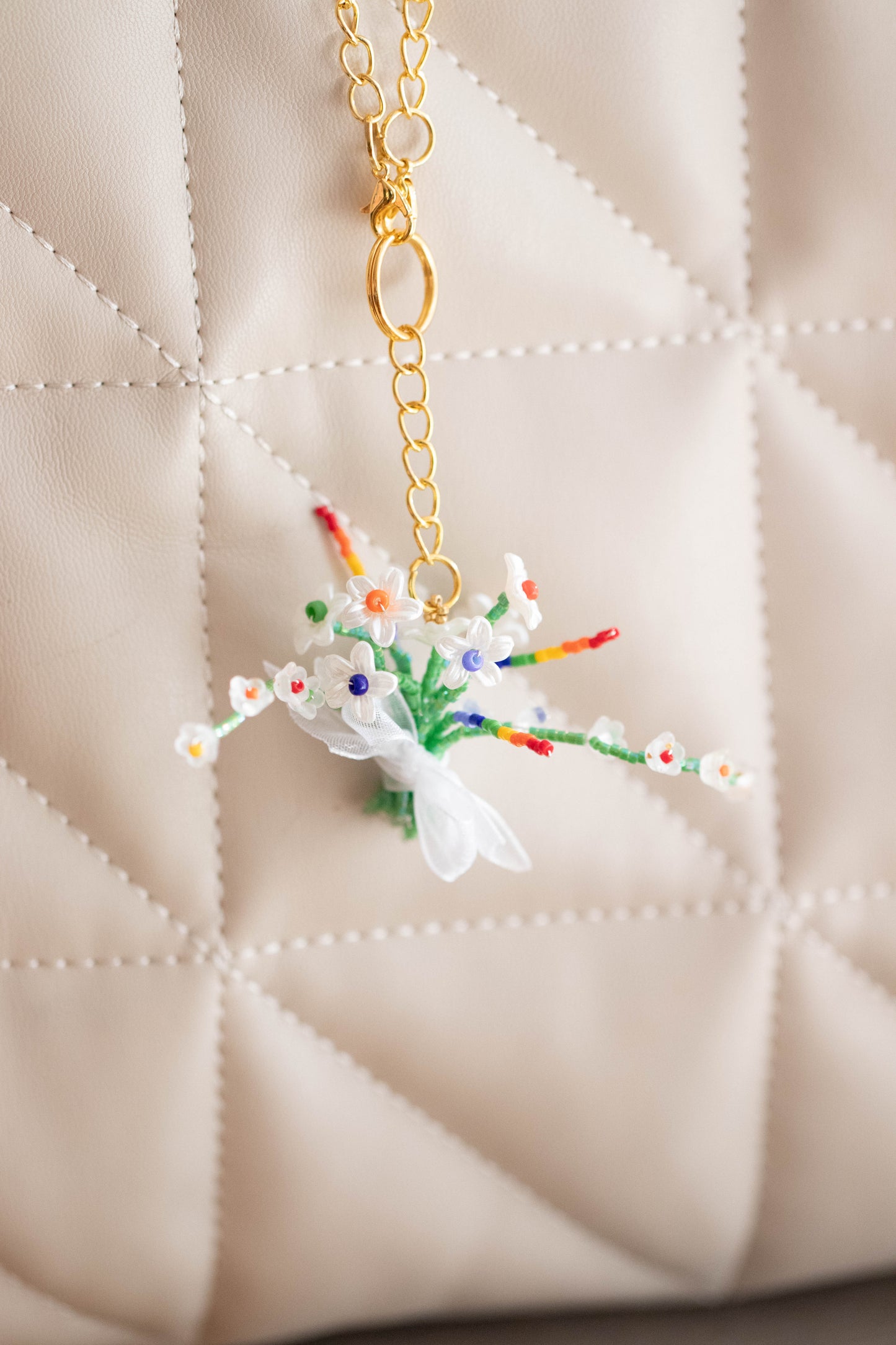 Handmade Rainbow Pride Flower Bouquet Keychain – LGBTQ+ Aesthetic Bag Charm