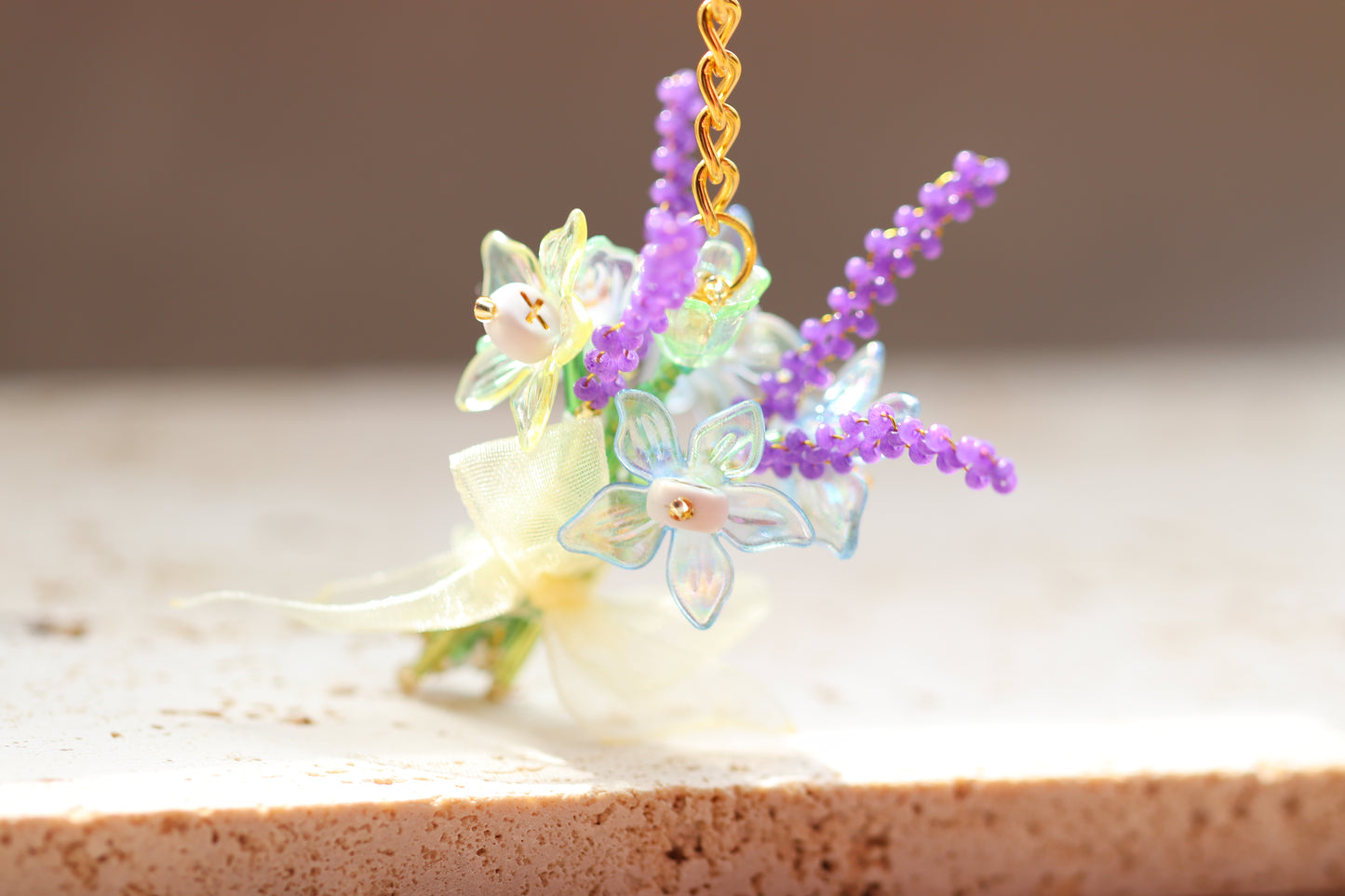 Personalized Beaded Flower Bouquet Keychain – Custom Name Bag Charm (Up to 5 Letters)